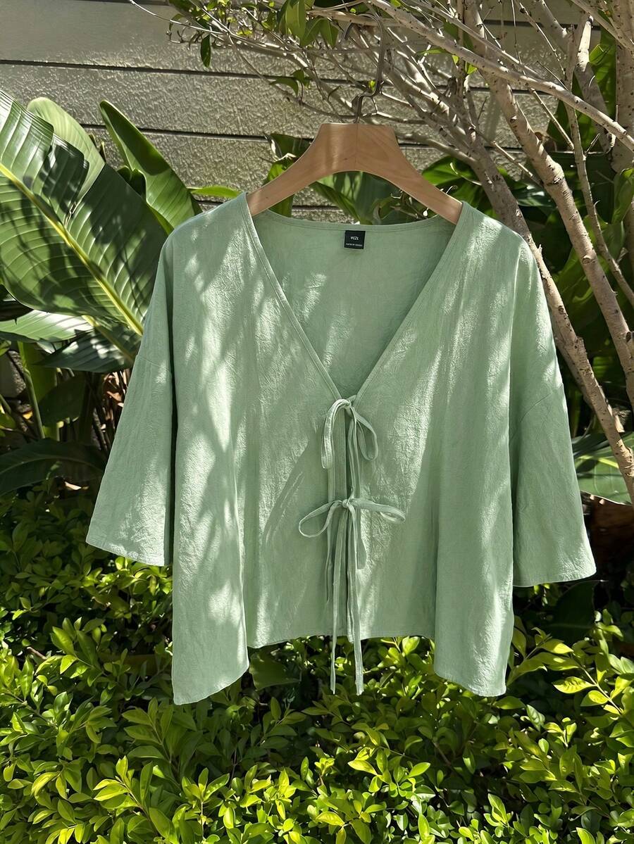 SHEIN EZwear 大码女式薄荷绿系带短袖衬衫,绿色系带罩衫,薄荷绿雪纺罩衫,绿色沙滩罩衫,返校季,休闲外套 - 薄荷綠 - 查看 1