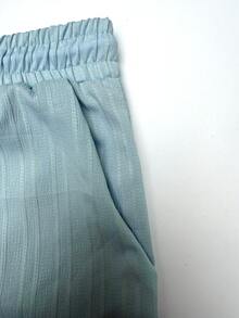 ResortEase Set da spiaggia da uomo taglie forti, composto da camicia a maniche corte con bottoni frontali e pantaloncini, in colore tinta unita, per l'estate - celeste - Visualizzare 7
