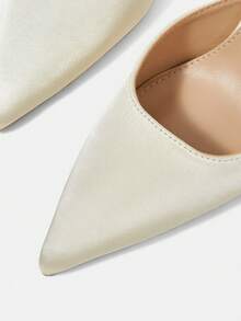 CUCCOO HITCHD Zapatos de mujer primavera y verano con decoración de lazo, punta con hebilla y tacón de aguja, estilo elegante de satén, sandalias de tacón alto para mujer para banquetes, fiestas, citas, ir al trabajo, compras, bodas, festivales y regalos - Beige 5 - Ver 5