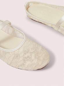 CUCCOO DOLLMOD Women's Shoes, Apricot, Round Toe Dew Heel Closed Toe Sandals, Flower Embroidered Mesh Yarn, Sweet And Cute, Comfortable, Soft And Breathable - Seaweed - Apricot - View 5