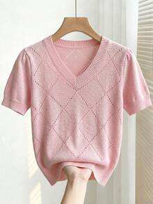 SHEIN Áo dệt kim nữ cổ V tay ngắn dáng rộng họa tiết quả trám đục lỗ màu hồng, áo dệt kim xuân hè, áo mùa hè, quần áo mùa hè, trang phục mùa hè nữ, lễ hội tháng 6, áo đi chơi nữ, trang phục đi chơi, áo thường ngày nữ, áo màu hồng, áo dệt kim đục lỗ, áo họa tiết quả trám đục lỗ - Hồng - Xem 6