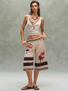 Bohemela Women's 3D Floral Decor Elastic Waist Capri Knit Pants - Multicolor - View 5