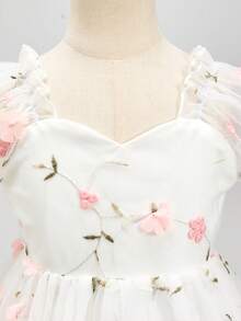 SHEIN Glamorique Kids 少女優雅迷人粉色可愛泡泡袖收腰奢華雙層刺繡網紗蓬蓬裙 - 白色 - 查看 3