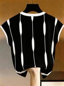 SHEIN Women's Spring/Summer Fashion Colorblock Black And White Striped Sleeveless Top, Round Neck Teardrop Print, Knit Fabric, Casual Modest Everyday Top. - Black - View 2