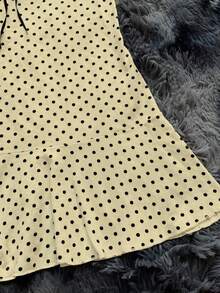 IslaSuriya Gaun Pesta Tanpa Lengan Wanita dengan Hiasan Renda dan Motif Polkadot - Angsa kuning - View 3