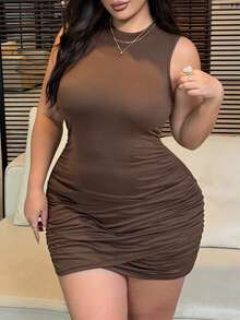 Dazy Plus Vestido mini ajustado sin mangas talla grande, vestido marrón sexy de cuello redondo para primavera/verano - Marrón - Ver 8
