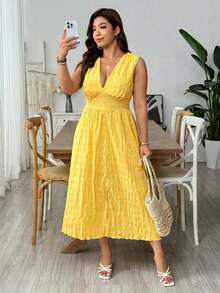 SHEIN LUNE CURVE Plus Size Women's Woven Regular Summer Lightweight Elegant Date Gym Comfortable V-Neck Sleeveless Cinched Waist Flared Hem Long Dress, Brown - Yellow - View 5