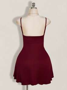 SHEIN ICON 大码女式纯色前系带褶皱吊带裙 - 酒紅色 - 查看 2