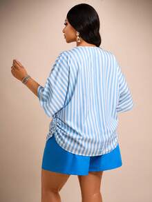 Brilight Woman's Blue And White Striped Aqua Blue Three-Dimensional Flower Print T-Shirt + Shorts Set, Summer Vacation Two Pieces Set Travel Casual - Blue - View 2