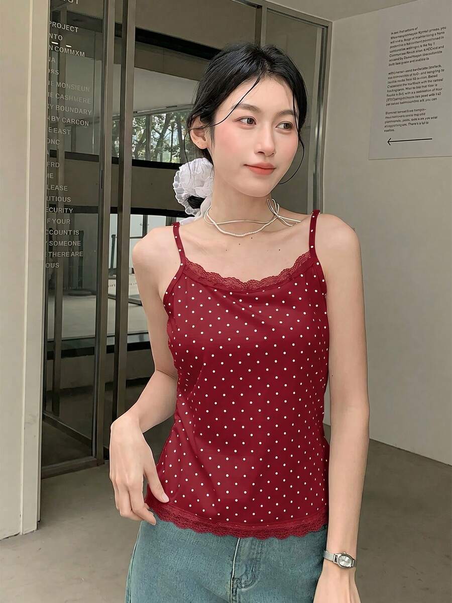 K-Vae 白色波点蕾丝边吊带背心,甜美可爱修身夏季上衣,柔软针织面料,韩式休闲百搭,街头风,必备叠穿单品 - 酒紅色 - 查看 1