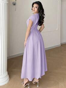 Vestido elegante de mujer de unicolor con cuello redondo, mangas cortas y diseño plisado - Morado - Ver 2