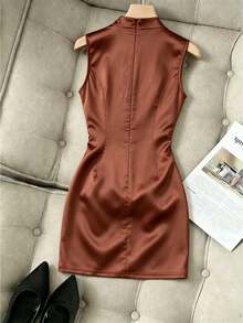 Franclia Top sans manches col Mao couleur unie avec fermeture éclair dans le dos pour femmes grandes tailles - Marron - Voir 2
