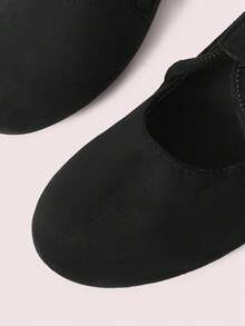 CUCCOO DOLLMOD Women's Shoes, Black, Suede, Cross-Strapped Mary Jane Shoes, Round Toe, Slip-On, Retro Ballet Commuter Dating Flats - Black - View 5