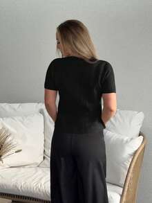 Jeta Ari Áo khoác cardigan tay ngắn ôm vừa vặn màu trơn đơn giản dành cho nữ - màu đen - Xem 2