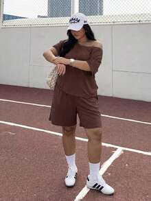 Muchica 大码女装两件套：纯色露肩T恤和短裤 - 咖啡棕 - 查看 4