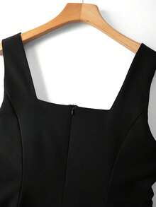 GlowEve CURVE Plus Size Women's Elegant Solid Color Square Neck Tie Waist Bow Decor Camisole Top, Suitable For Spring/Summer Commute - Black - View 7