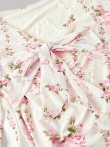 SHEIN MOD Plus Size Women Floral Print Front Twist Fashionable Bell Sleeve T-Shirt - Pink - View 4