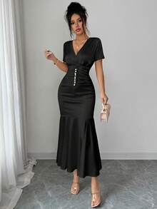 Vestido elegante y romántico de estilo francés ligero para uso diario, fiesta o citas, nuevo para primavera/verano, con decoración de perlas, dobladillo con volantes, diseño entallado de longitud media, cuello en V, unicolor, manga corta y plisado - Negro - Ver 4