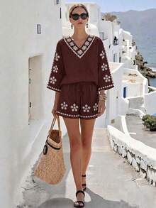 SHEIN Holidaya 2件組V領印花上衣與短褲套裝，休閒度假百搭 - 酒紅色 - 查看 4