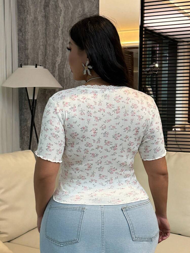 Dazy Plus Plus Size Women's Sexy Ditsy Floral Short Sleeve Cropped Cardigan, Spring/Summer