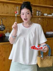 Dazy Plus 素色寬鬆短袖圓領百褶休閒度假夏季上衣，女大尺碼短袖白色休閒襯衫 - 白色 - 查看 5