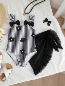 SHEIN 少女可愛花卉印花連身泳衣附裙子套裝 - 彩色 - 查看 6