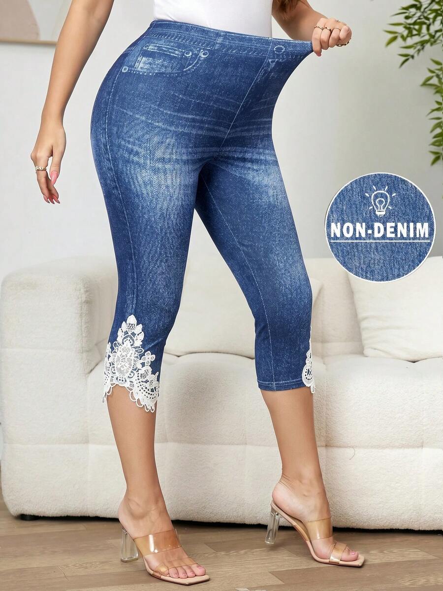 SHEIN Clasi 大尺碼女款對比蕾絲牛仔效果印花七分內搭褲 - 藏蓝色 - 查看 1