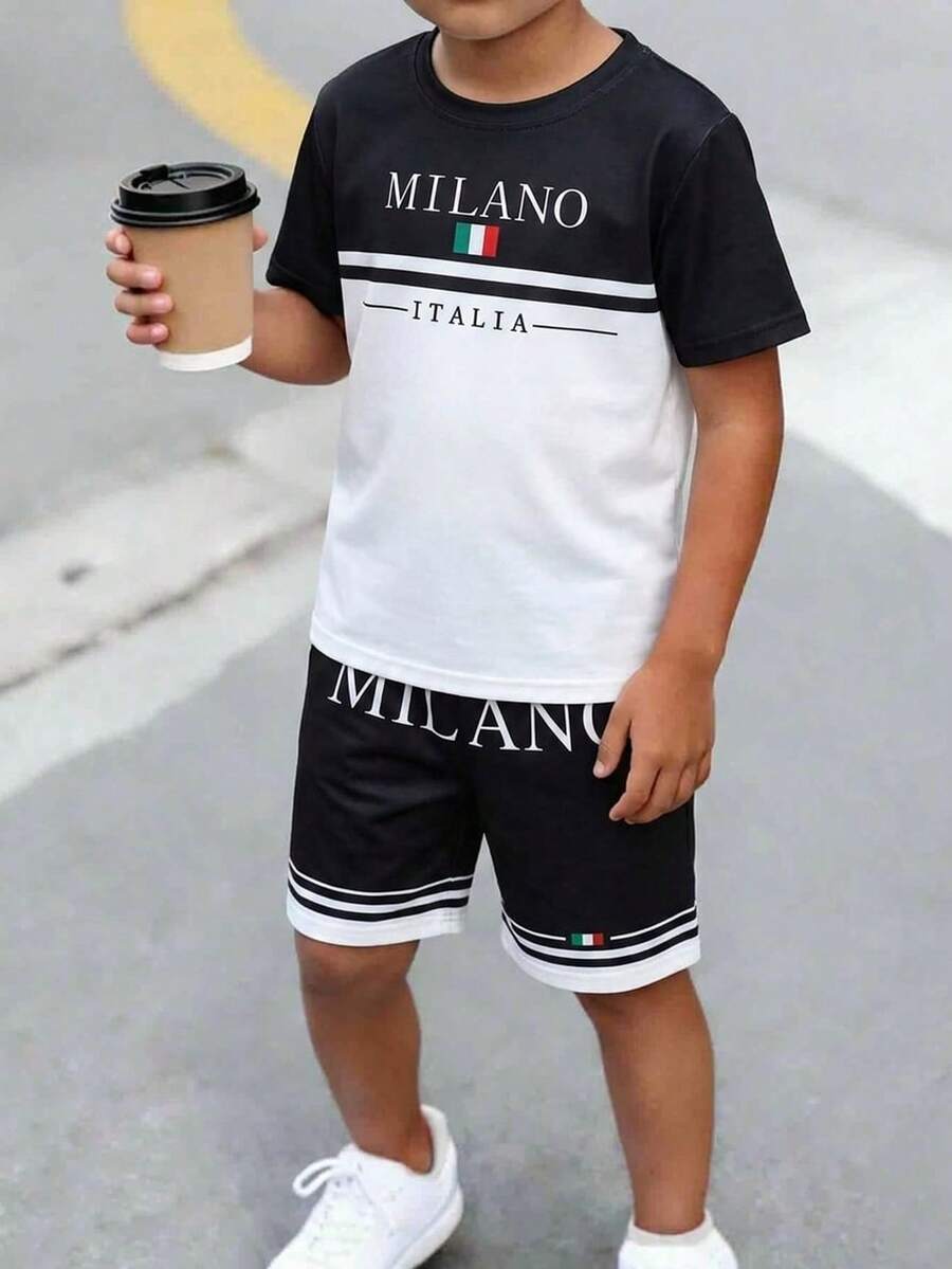 SHEIN 儿童/青少年男童休闲简约黑白字母旗帜图案圆领短袖T恤和短裤两件套,适合夏季外出、街头风、派对和休闲穿着,性价比高。 - 黑色 - 查看 1