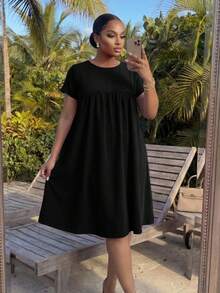 SHEIN Lady CURVE 大码女式黑色休闲简约圆领连衣裙，夏季 - 黑色 - 查看 1