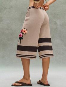 Bohemela Women's 3D Floral Decor Elastic Waist Capri Knit Pants - Multicolor - View 7