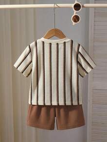 SHEIN Genkimix Kids 2pcs/Set Young Boys Summer Waffle Stripe Round Neck Short Sleeve T-Shirt And Shorts Set - Brown - View 2