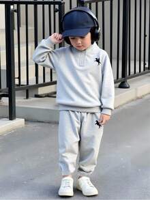 SHEIN Mirajuku Set de sudadera con cuello alto y media cremallera minimalista casual + pantalón de chándal alargado para niño, conjunto de uso diario - Gris - Ver 3