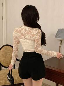 DAZY 夏季圓領長袖全透蕾絲面料修身純色米色性感女款上衣 - 杏色 - 查看 2