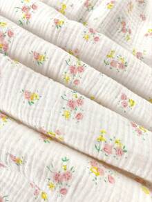 Comfortcana Plus Size 2pcs Set: Pink Contrast Floral V-Neck Ruffle Camisole And Shorts, Casual For Spring/Summer - White - View 9