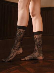 Bisouelle 3 paires de chaussettes hautes pour femmes à motif floral rayé en maille, sexy et mignonnes, convenant pour un port quotidien, confortables - Noir - Voir 4