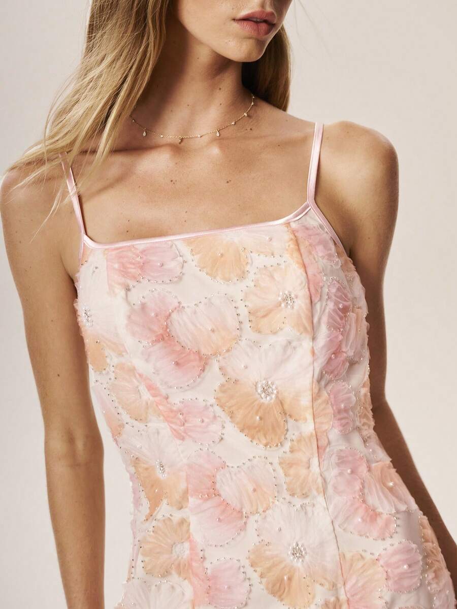 Willow Rêve Beaded Fitted Embroidered Women's Mini Dress, Heavily Decorated And Luxurious - Baby Pink - View 1