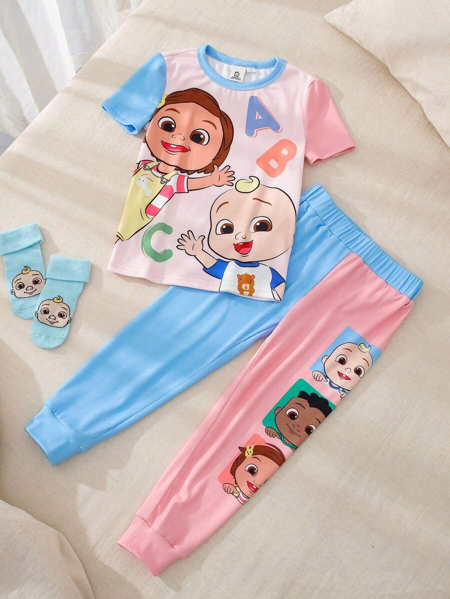 CoComelon X SHEIN Young Girl Letter Print Contrast Color Round Neck Short Sleeve Top And Leggings Pajama Set, - Pink - View 1