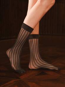 Bisouelle 3 paires de chaussettes hautes pour femmes à motif floral rayé en maille, sexy et mignonnes, convenant pour un port quotidien, confortables - Noir - Voir 5