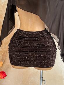 Nuevo top suelto con hombro asimétrico y transparente con lentejuelas doradas y falda mini fruncida de cintura baja asimétrica, estilo bohemio, boho, para vacaciones, vintage, fiestas - Marrón - Ver 2