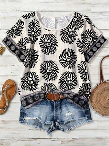 EMERY ROSE Plus Size Women's Vacation Style Shirt With Ruffle Sleeve Cuffs And Retro Bohemian Floral Print, Suitable For Summer Wear - Multicolor - View 3