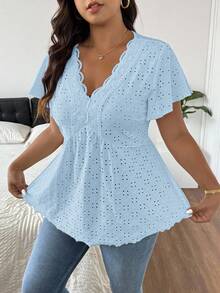 SHEIN Frenchy Kaos Wanita Ukuran Besar Motif Tie Dye Bunga Leher V dengan Tekstur Renda dan Patchwork - Biru - View 6