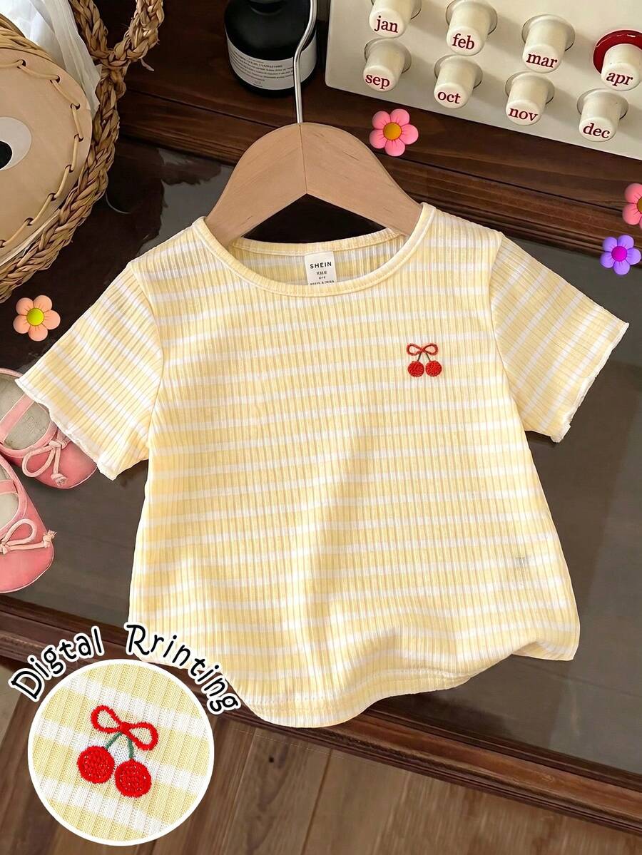 Elladie kids 少女黃色條紋輕量針織面料櫻桃刺繡T恤，荷葉邊圓領短袖T恤，條紋套頭衫，適合旅行與度假穿著