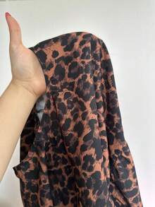 SHEIN EZwear 女款豹紋時尚街頭風圓領短袖上衣 - 棕色 - 查看 6