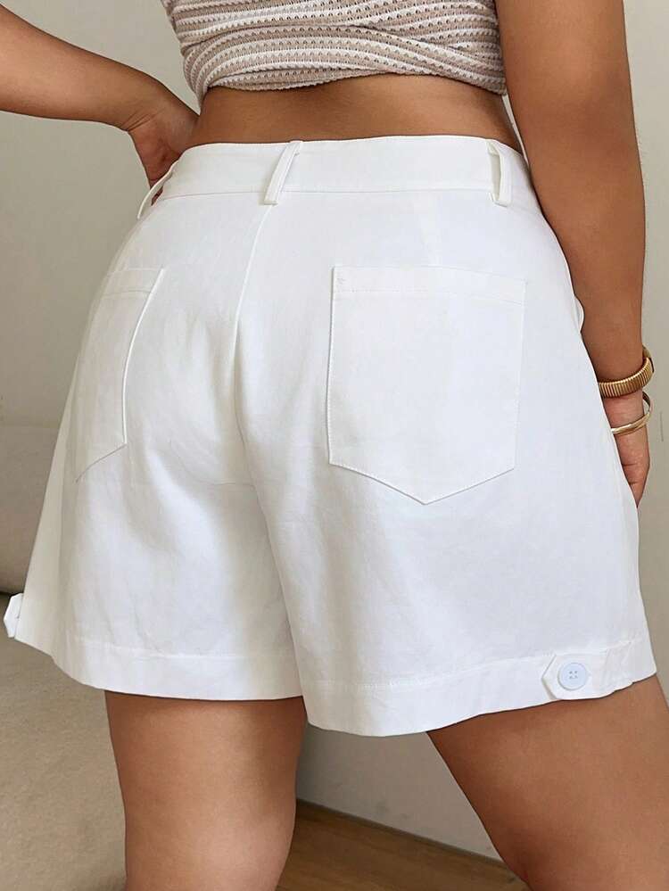 Dazy Plus Plus Size Women's Casual Solid Color Button Decor Hem White Shorts, Collegiate Style, Spring/Summer