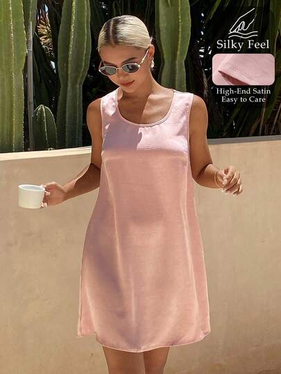 DAZY Women's Solid Color Crew Neck Sleeveless Minimalist Design Casual Summer Nightgown