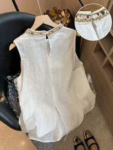 SHEIN Franclia 女士无袖衬衫领珍珠刺绣亚麻质感无袖露背休闲度假优化吊带背心 - 白色 - 查看 2