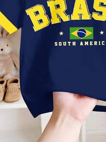 女嬰亮麗陽光黃金色星芒金海岸復古時尚綠色BRAZIL字母對比領休閒極簡短袖修身圓領T恤，適合春夏日常穿著、外出、運動、世界盃、度假、假期，舒適易穿時尚女嬰復古運動字母圖案上衣，新款返校休閒慵懶風穿搭 - 彩色 - 查看 4