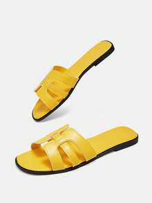 Bholvia Women's Solid Color Korean Style Slippers, New Fashion Flat Casual Beach Sandals - Yellow - View 9