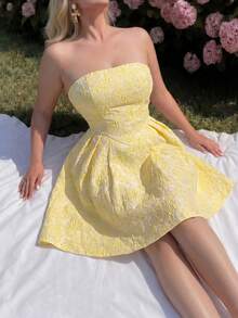 Lyrianda Vestido mini de tela texturizada con cintura ceñida y corte evasé para mujer de talla grande - Amarillo - Ver 5
