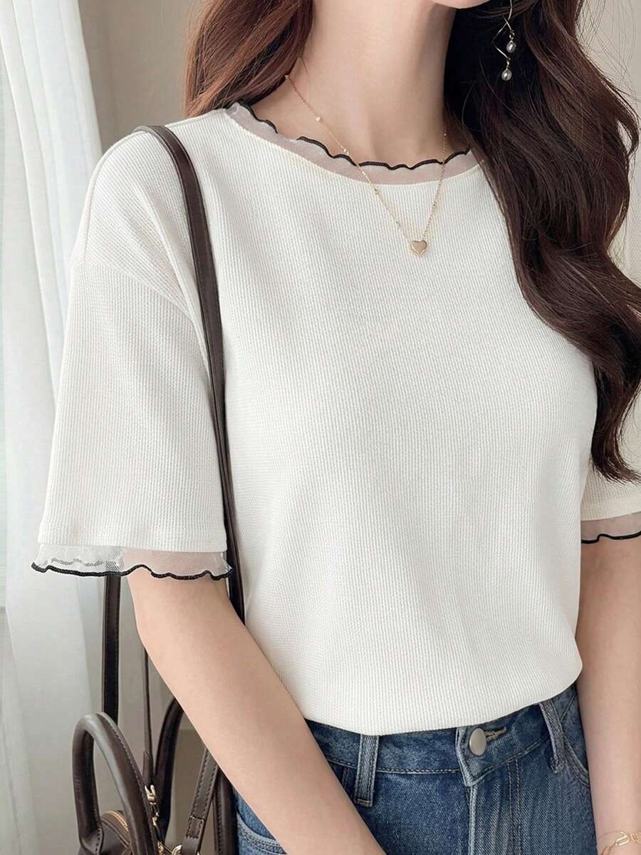 FRIFUL 女款波浪條紋寬鬆對比滾邊短袖T恤,夏季休閒穿搭 - 米色 - 查看 1